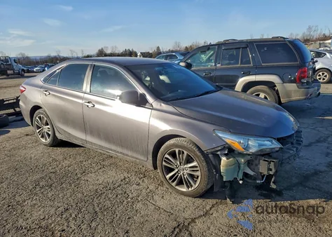 2015 Toyota Camry Le z USA, uszkodzony, nr VIN 4T1BF1FK3FU103285
